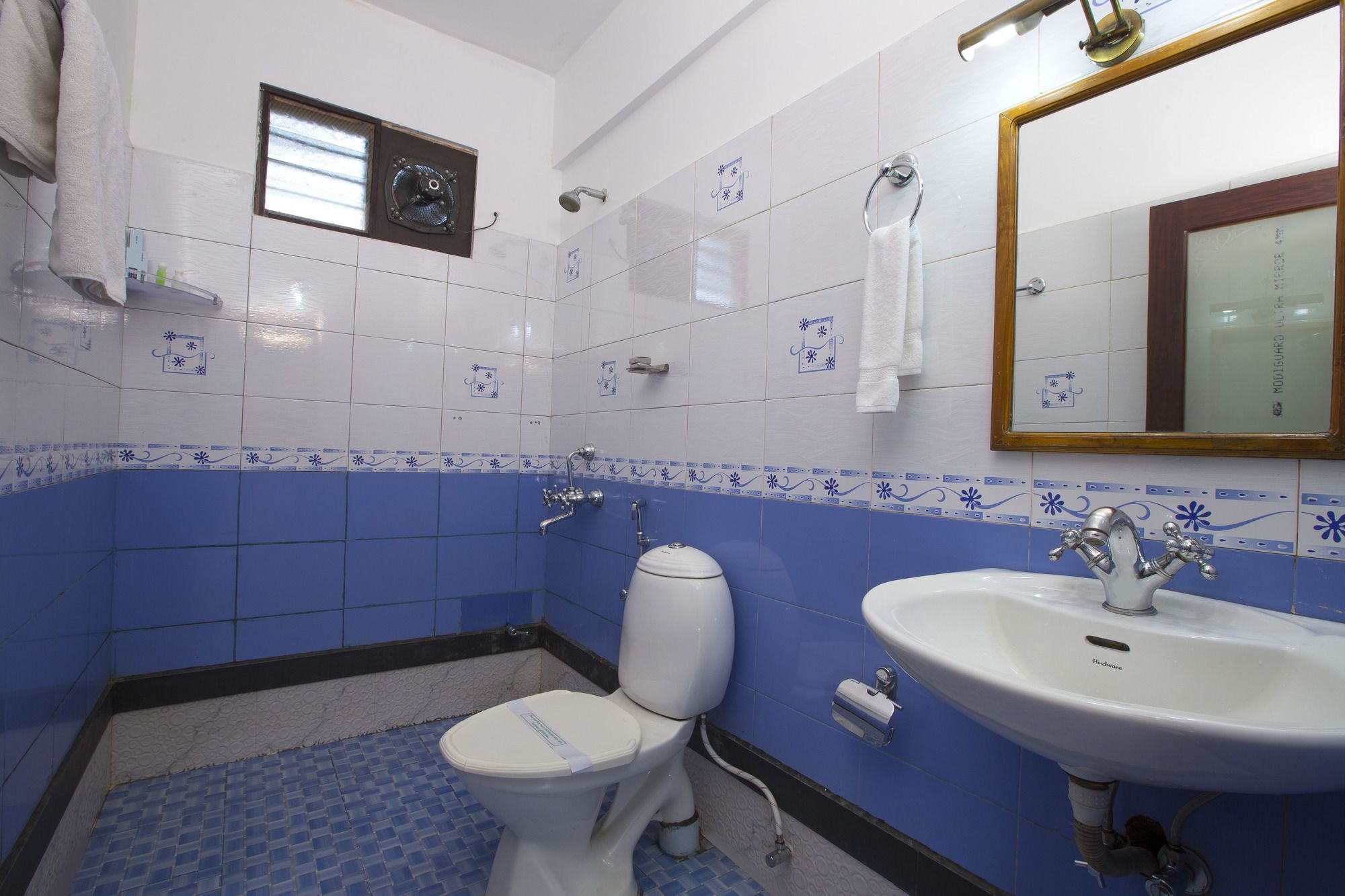 Spice Country Resort Chithirapuram Exterior photo